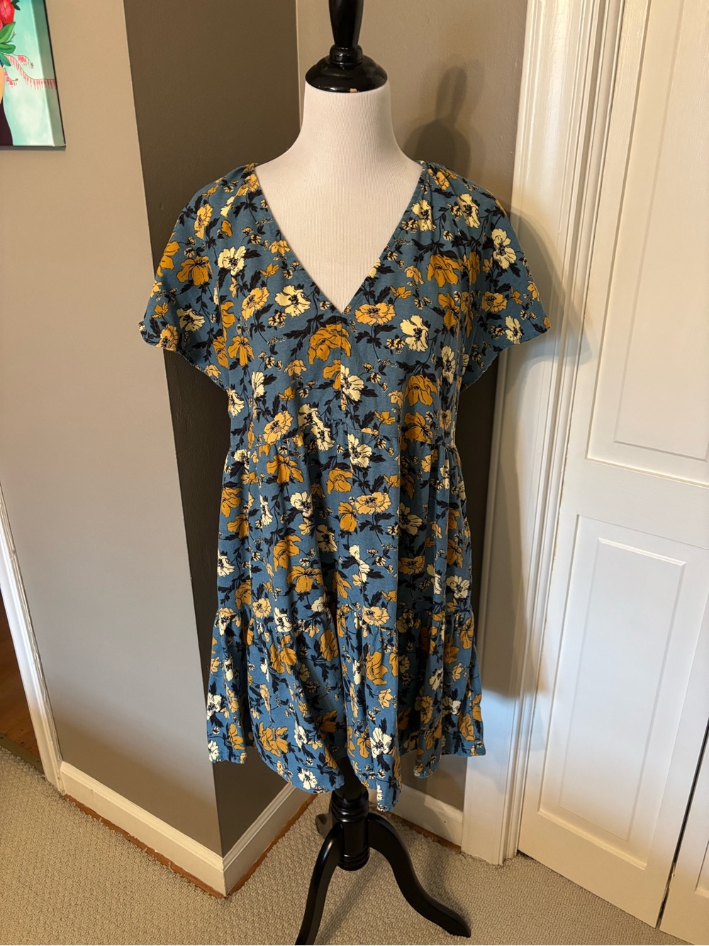 Universal Thread Blue Floral Tiered Babydoll dress